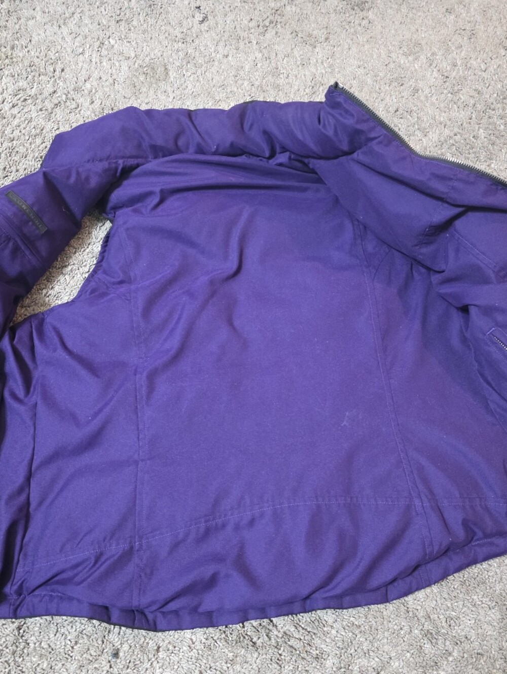 Lauren Ralph Lauren Black Quilted Puffer Vest with Purple Lining - Picture 2 of 4